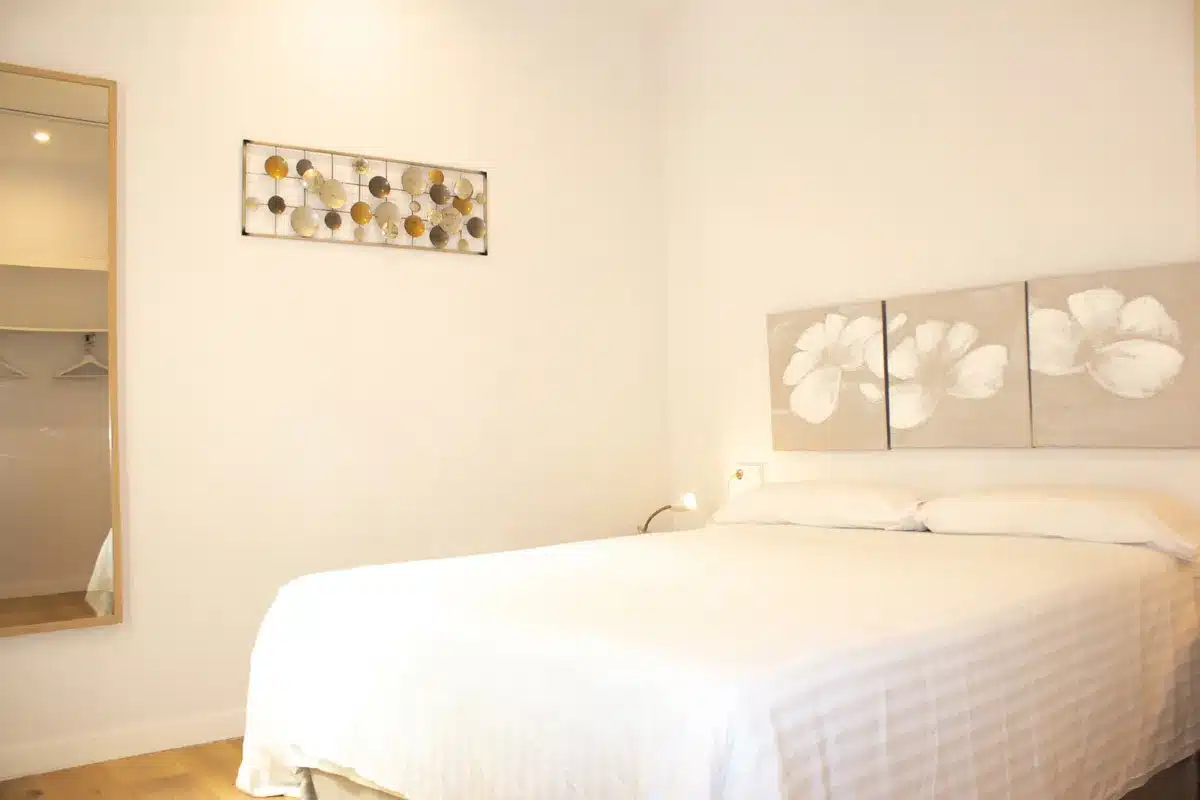 CM-S01.526_Casas_Mallorca_Tramuntana_Puerto-de-Sóller_Apartment_Centre_Bedroom