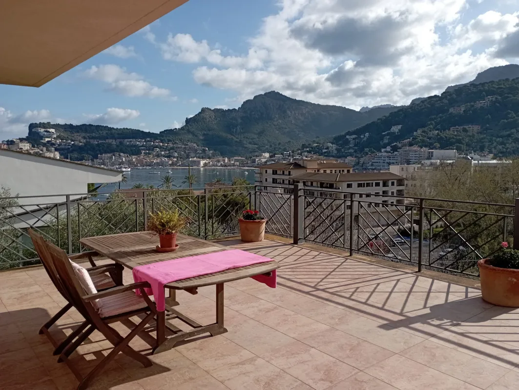 CM-S01.805_Casas_Mallorca_Tramuntana_Puerto_de_Sóller_House_Outskirts_Terrace_Bay_Views