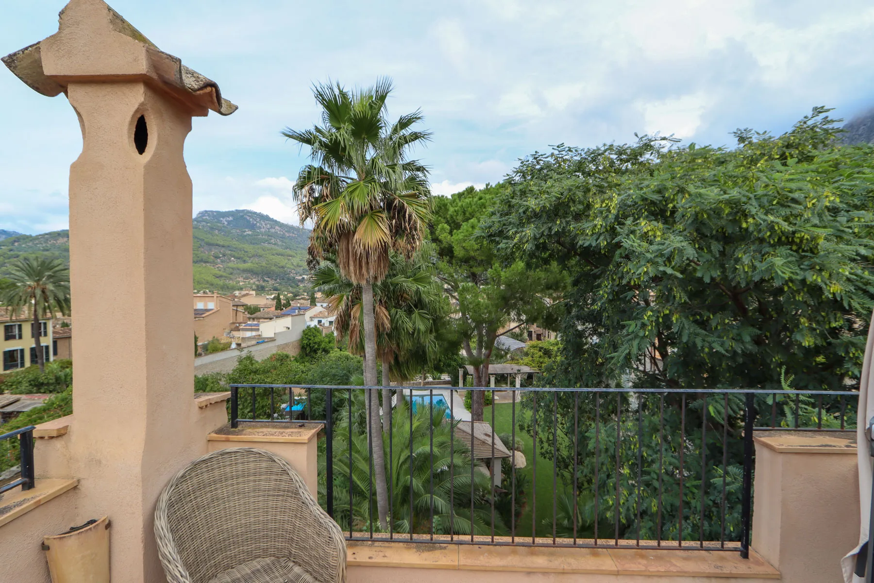 CM-S01.875_Casas_Mallorca_Tramuntana_Townhouse_Soller_rooftop_area_2