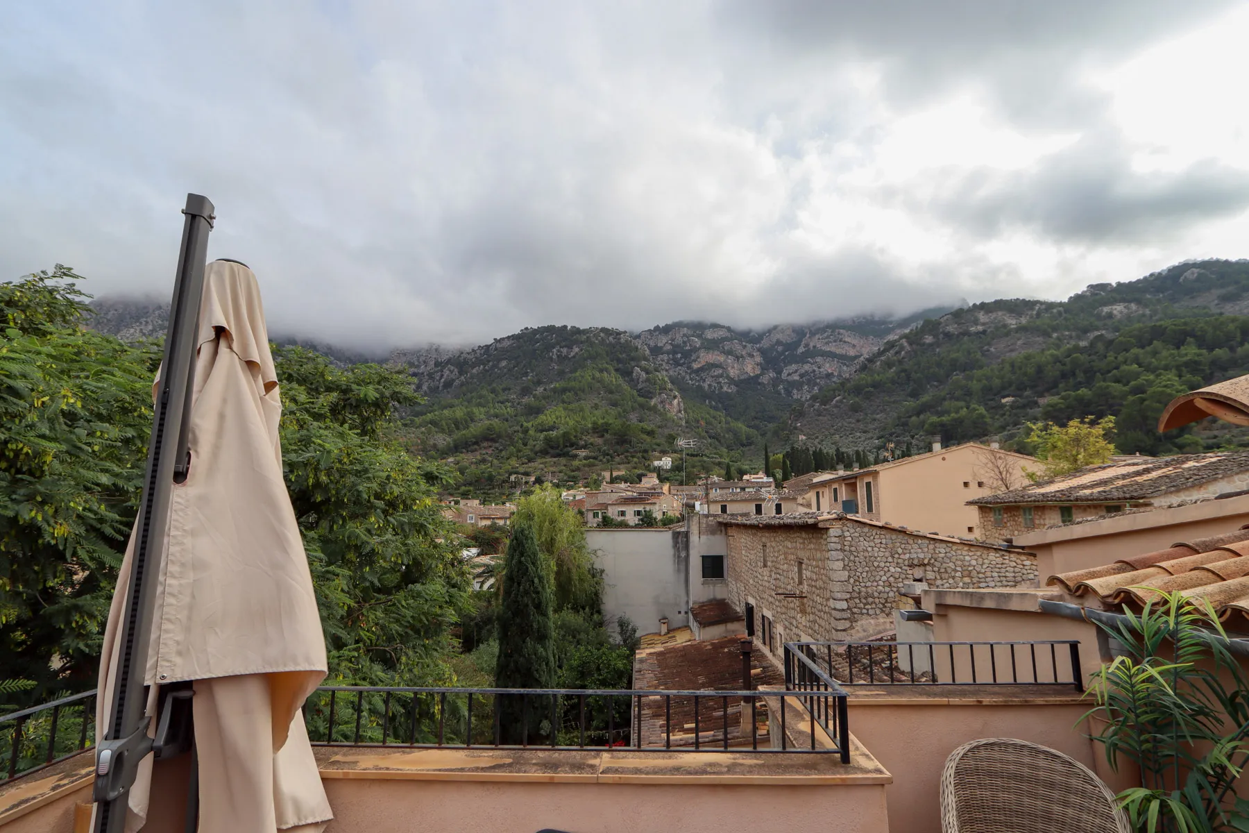 CM-S01.875_Casas_Mallorca_Tramuntana_Townhouse_Soller_rooftop_area_3