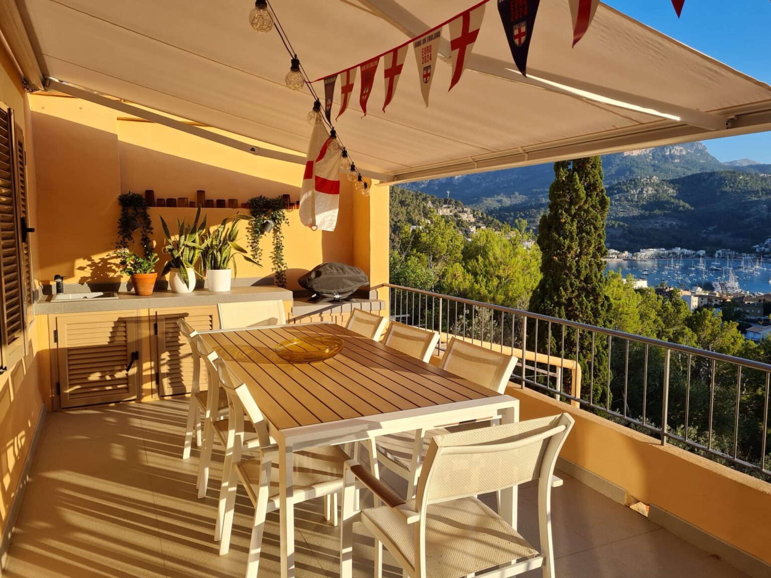 CM-R01.918_Casas_Mallorca_Tramuntana_Apartment_Puerto_de_Sóller_Terrace_Sun_Store