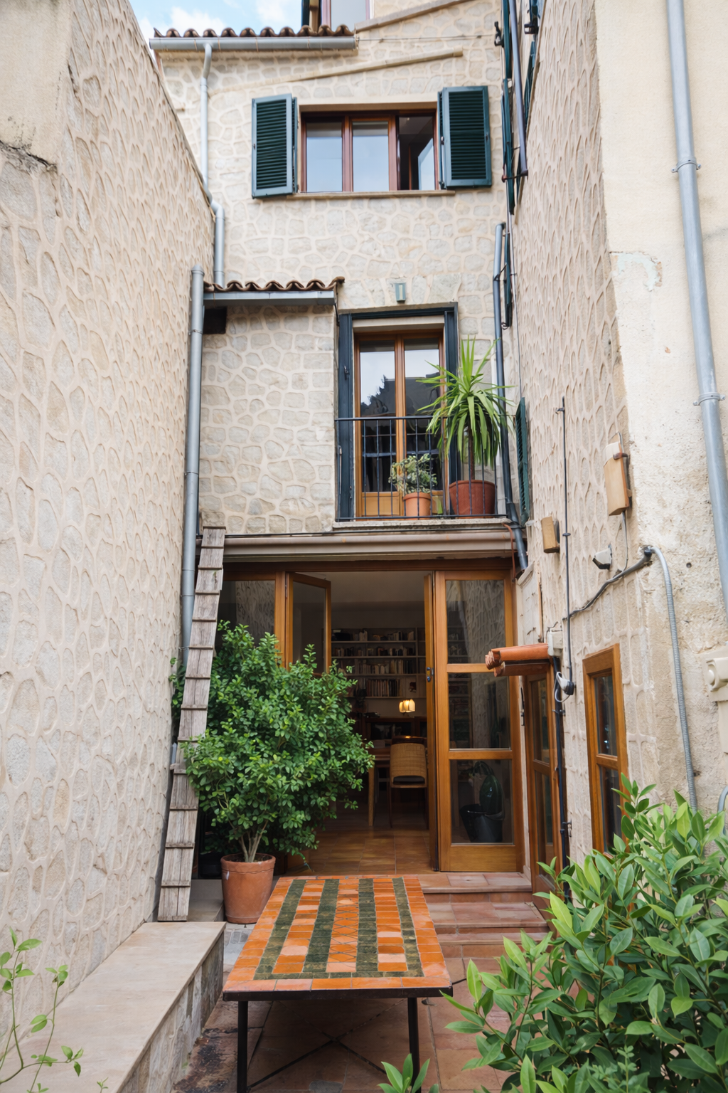 CM-S01.920_Casas_Mallorca_Tramuntana_Fornalutx_House_Centre_outside