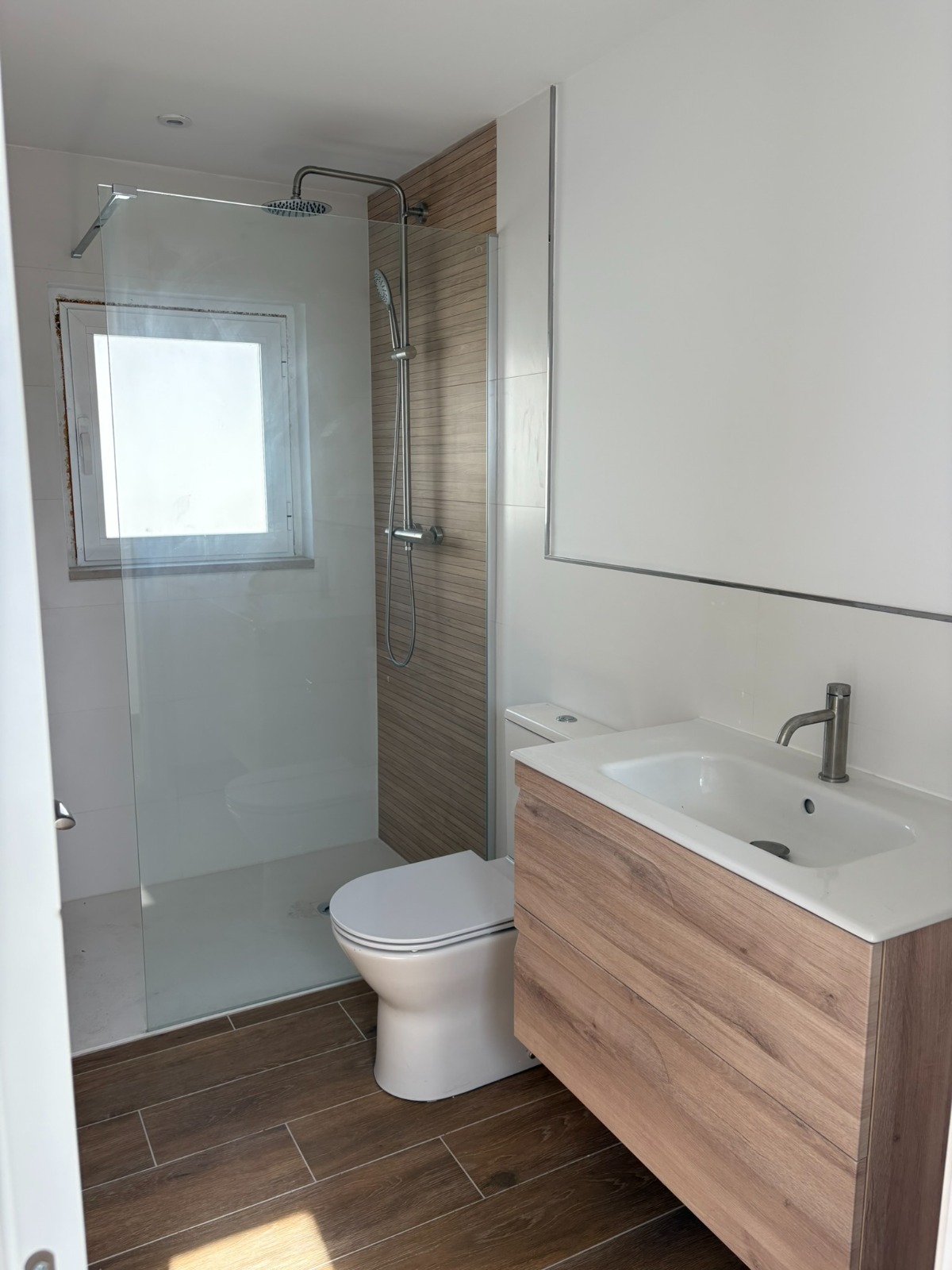 CM-S01.928_Casas_Mallorca_Tramuntana_Puerto_Sóller_Wohnung_am_Stadtrand_Badezimmer