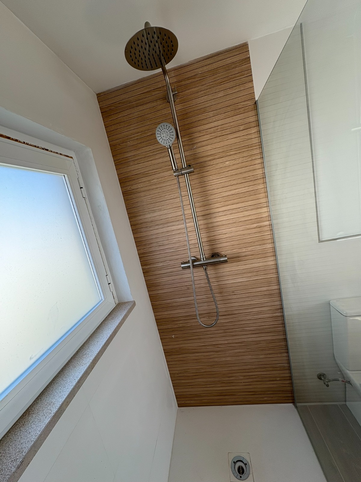 CM-S01.928_Casas_Mallorca_Tramuntana_Puerto_Sóller_Wohnung_am_Stadtrand_Badezimmer
