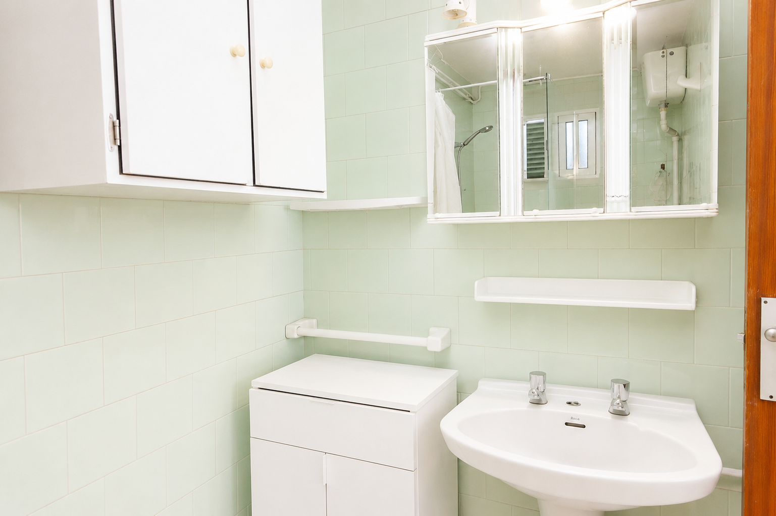 CM-S01.930_Casas_Mallorca_Tramuntana_Puerto_Sóller_Wohnung_Badezimmer